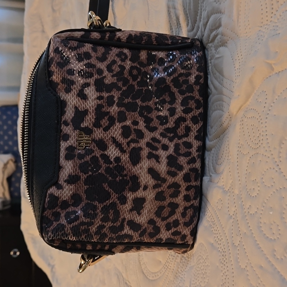 Inside Light Purse! - Picture 2 of 5
